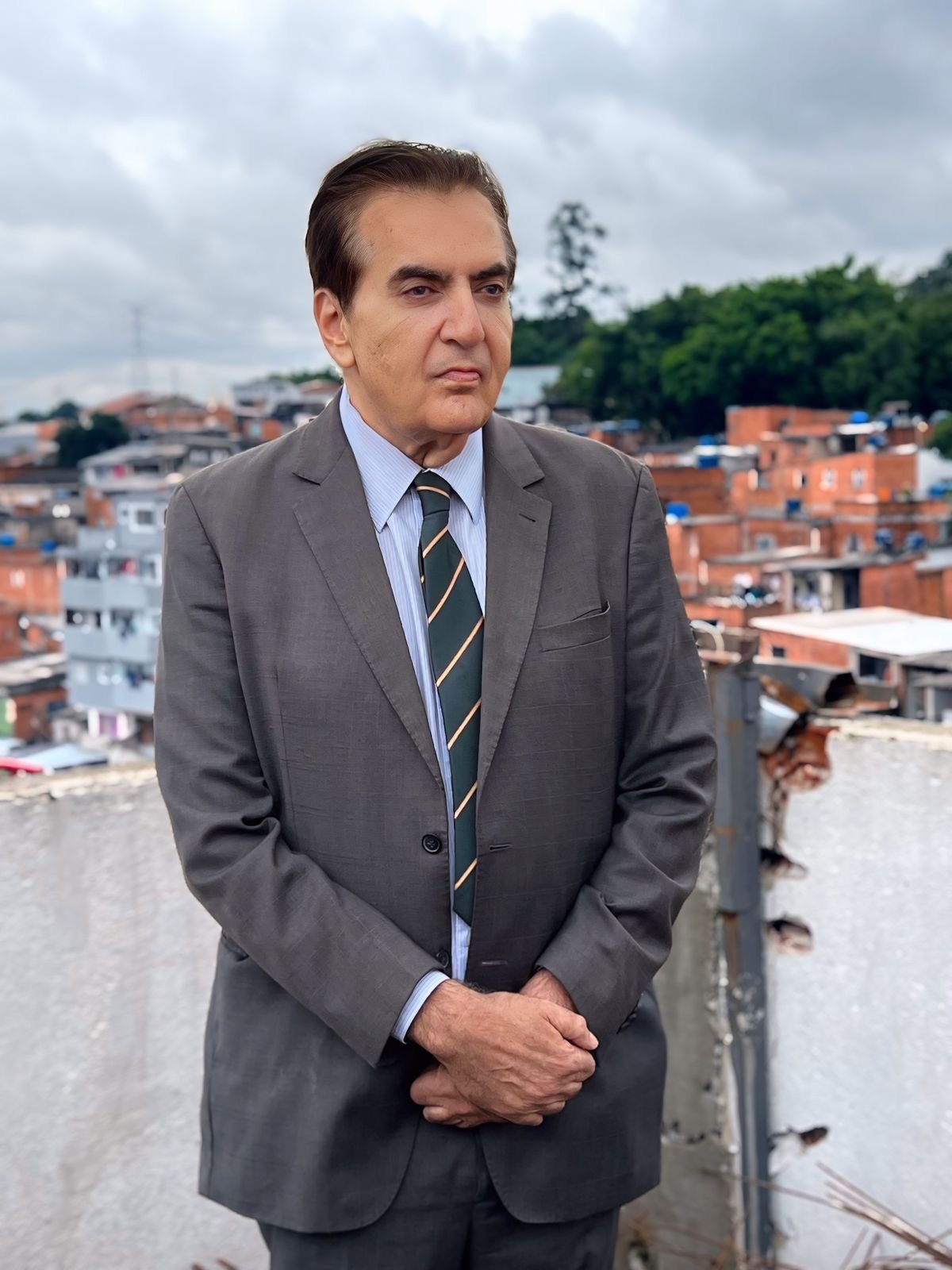Rogério em atividade pública